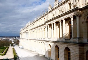 View of the outside from one of the many rooms in the Palace of Versailles (Annie Li).