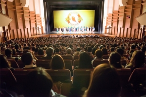 Děkovačka v tokijském Bunkyo Civic Hall, 31. ledna.