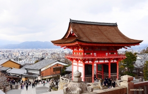 Výhled na chrám Kiyomizu. (Fotila Jun Lieng)